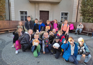 klasa z poznańskimi koziołkami