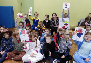 2a z bajkowymi postaciami
