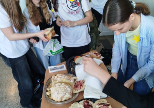 sprzedaż chałki i macy