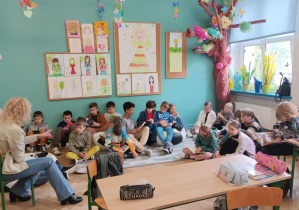 Omawiamy książkę.