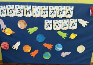 napis kosmiczna gala