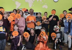 klasa 2c z wychowawca