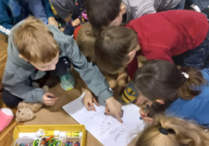 12. Kl. 3a tworzy diagram_