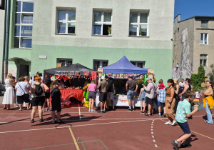 stoiska z jedzeniem