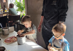 Pizze chłopców będą pyszne